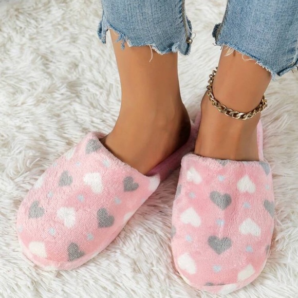 Heart Shaped Heart Slippers Pink Gray White Blue Plush Cozy Non Slip Indoor - Picture 5 of 6